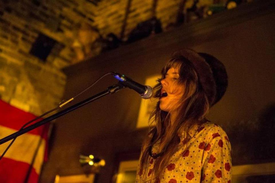 73939_805325673939_4880949_n